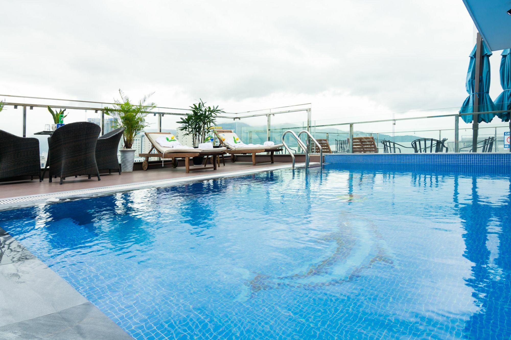 Dana Marina Boutique Hotel Дананг Экстерьер фото
