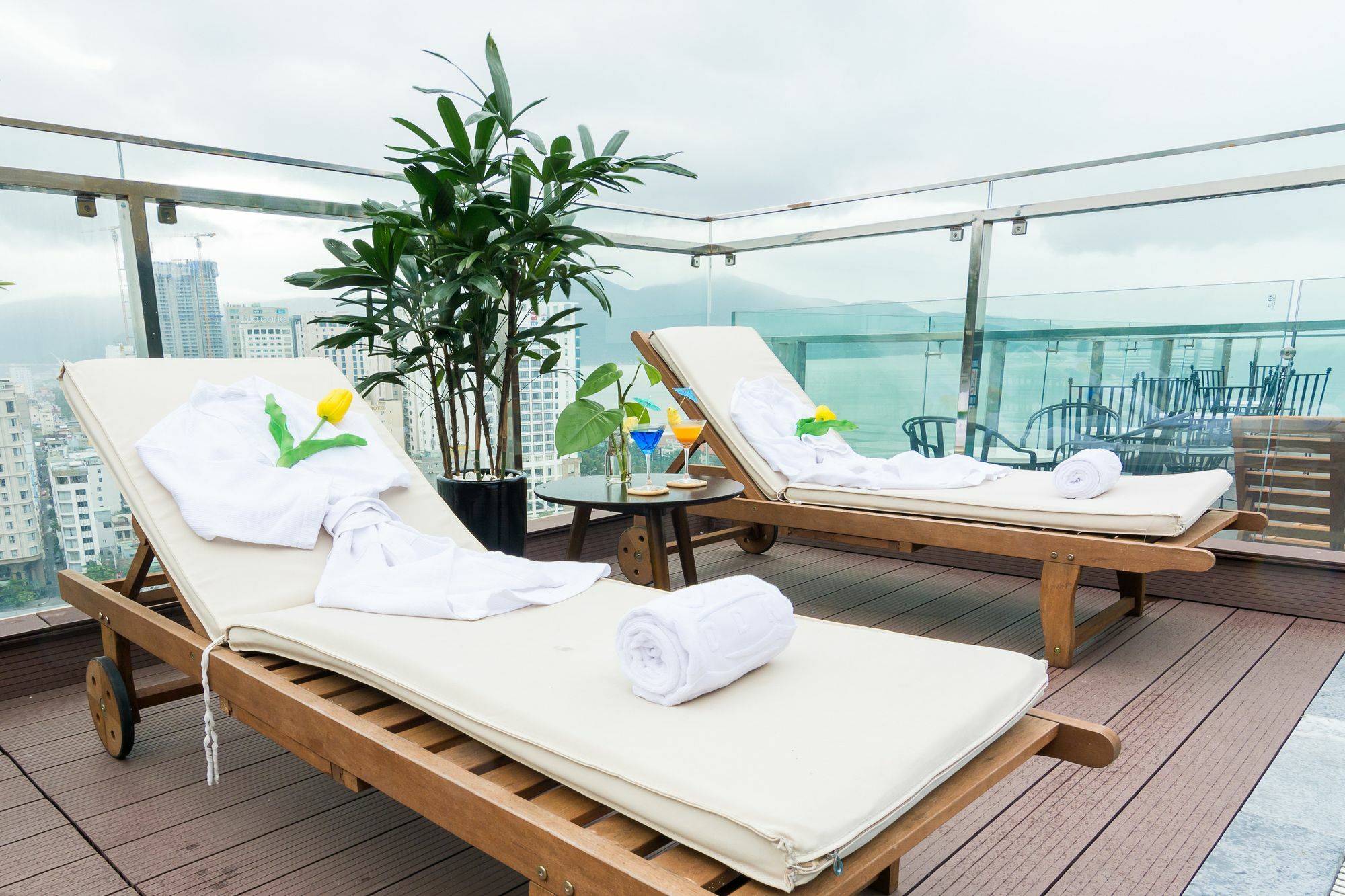Dana Marina Boutique Hotel Дананг Экстерьер фото